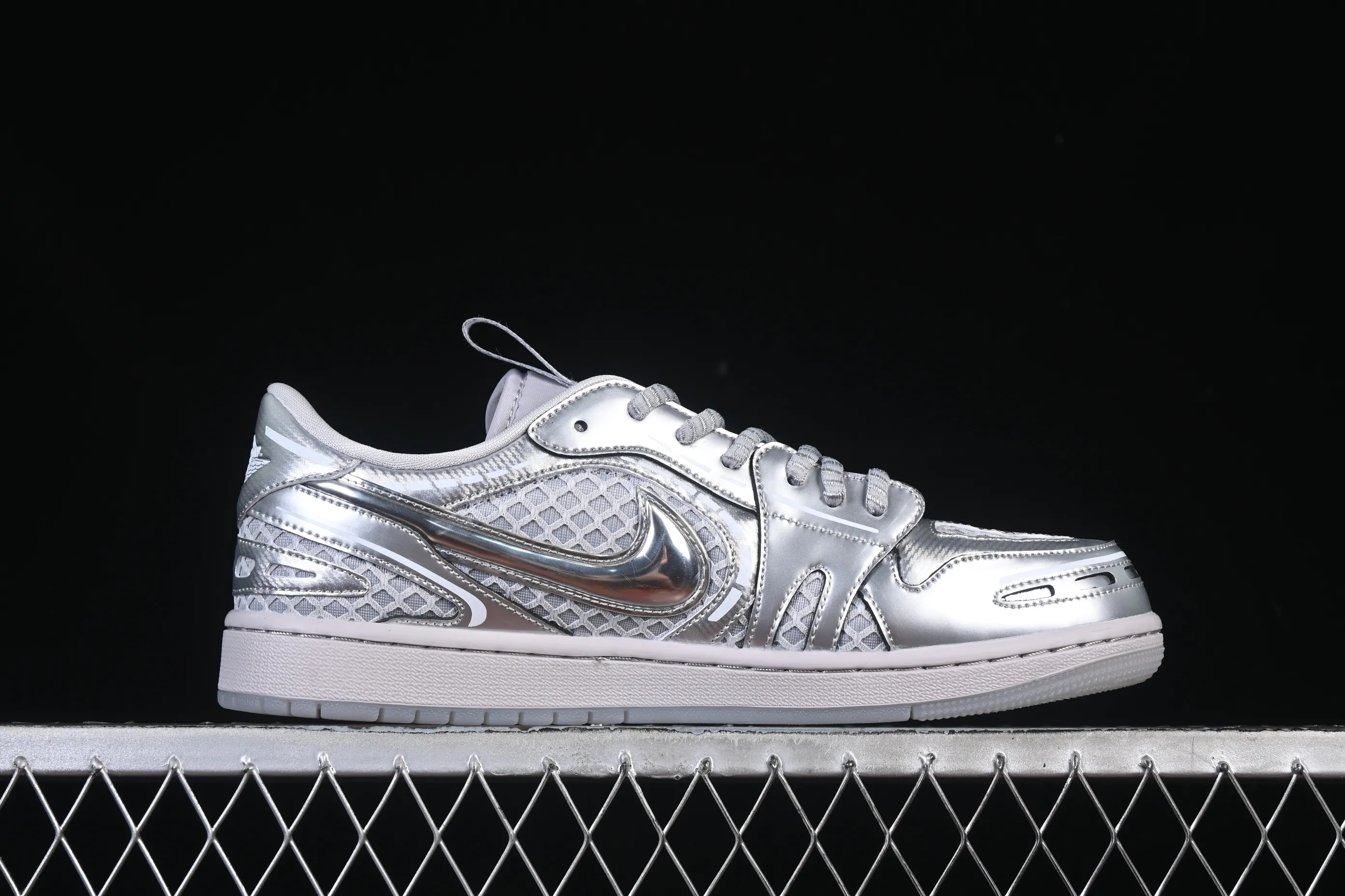 All categories Air Jordan Jordan series basketball shoes Air Jordan 1 Low Air Jordan 1 Low "MM V3" AJ1 Joe 1 liquid silver low-top cultural and casual sneakers HQ2186-002